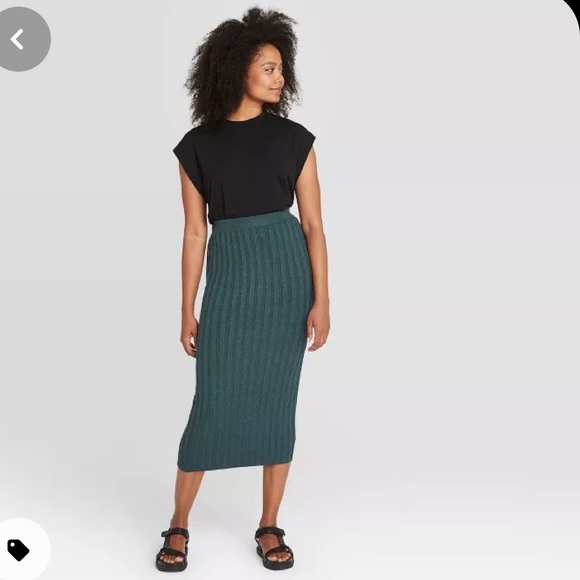 Dynamite Dresses & Skirts - 🧚🏼‍♀️3/$10 ribbed midi pencil skirt